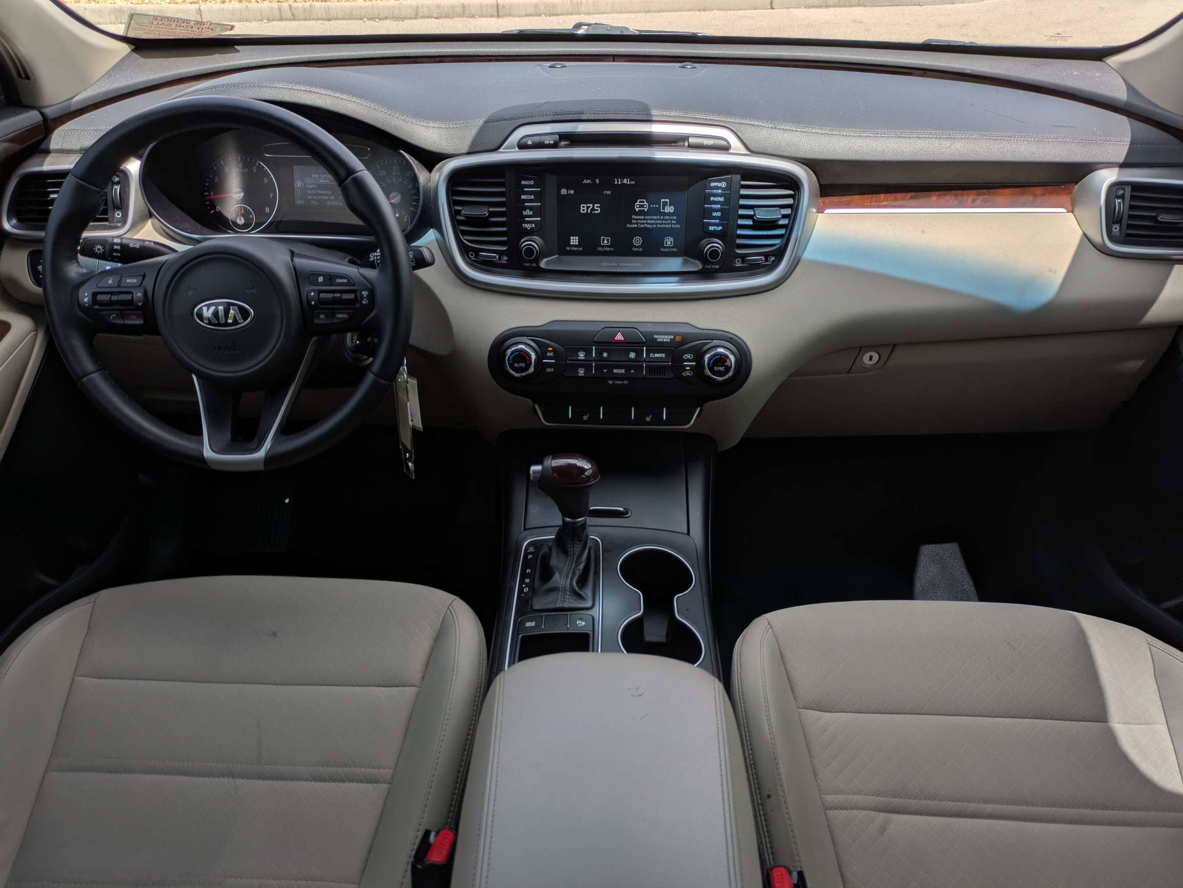 Used 2017 Kia Sorento FWD w/ LX Convenience Package image 18