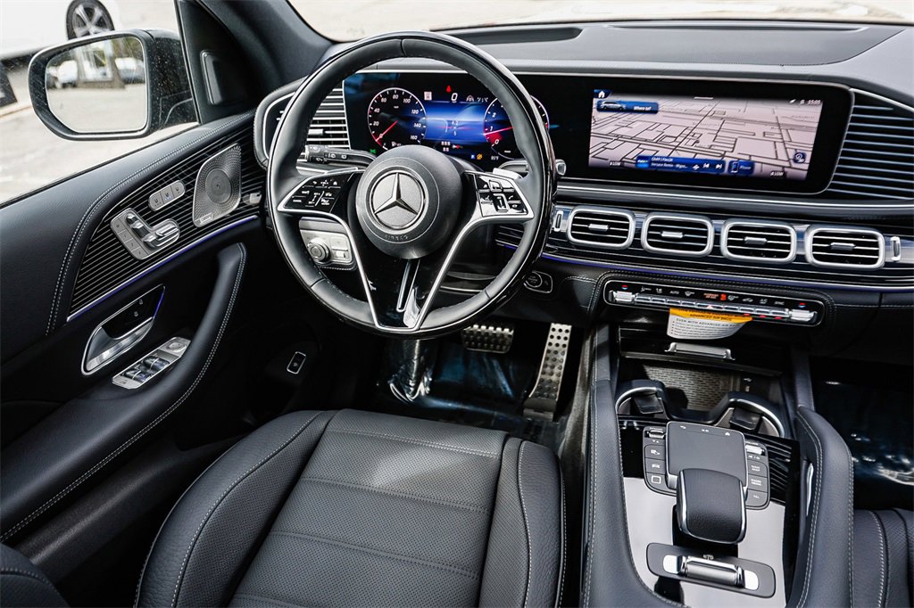 New 2026 Mercedes-Benz GLS 580 4MATIC image 14