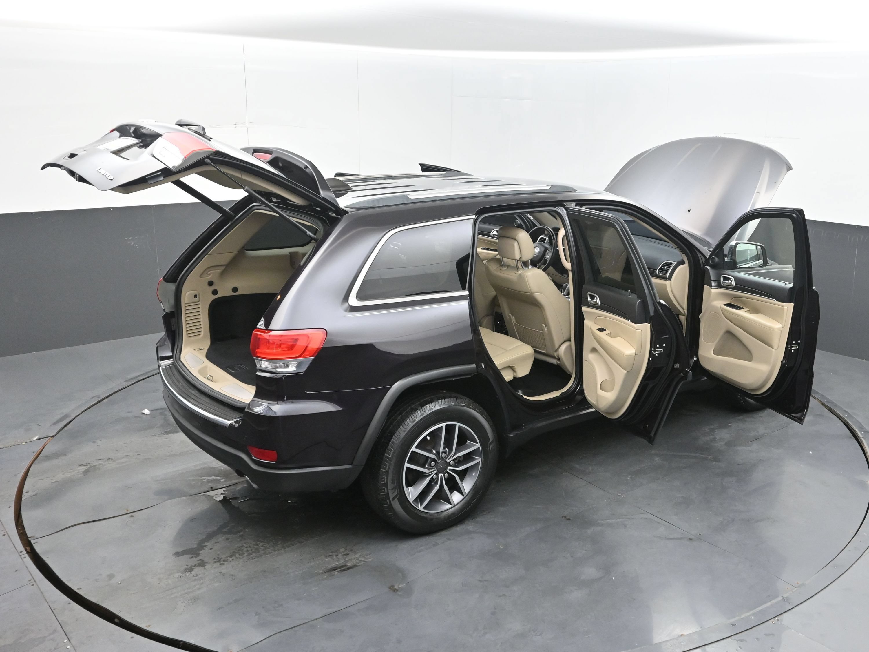 Used 2019 Jeep Grand Cherokee Limited RWD image 44