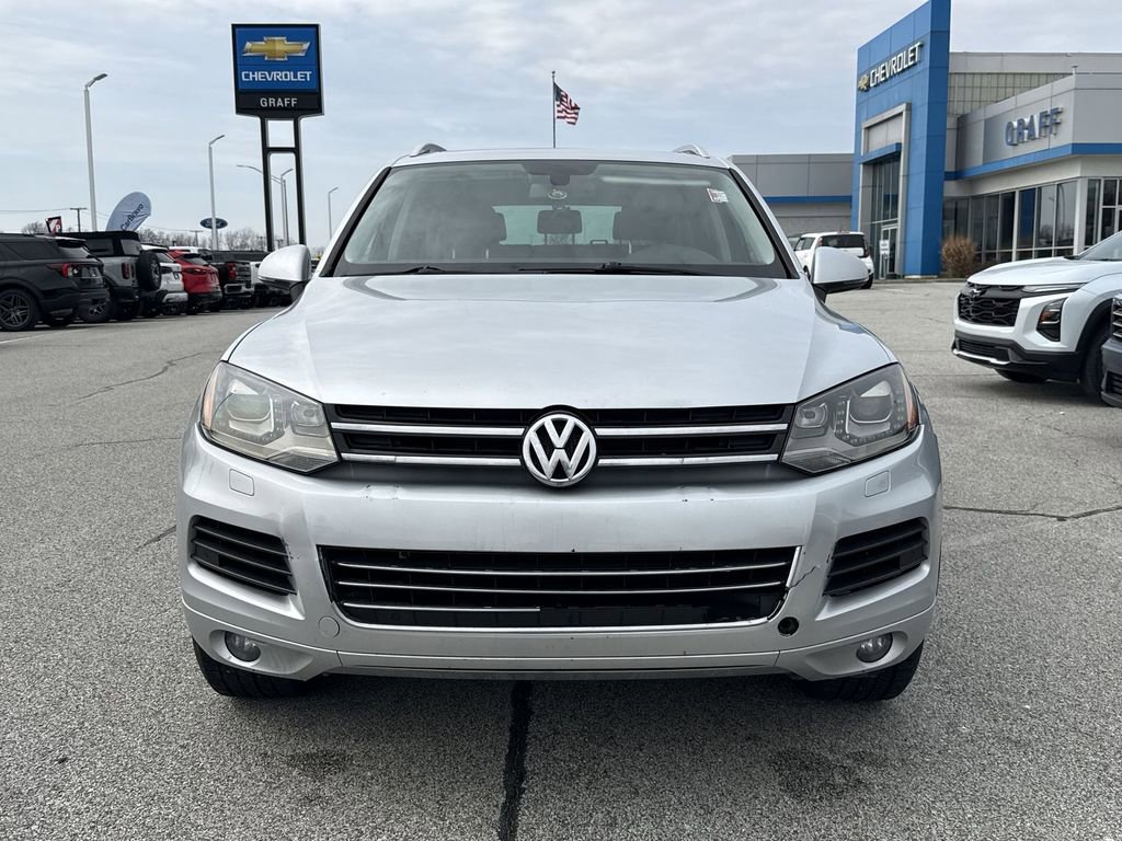 Used 2012 Volkswagen Touareg VR6 image 3