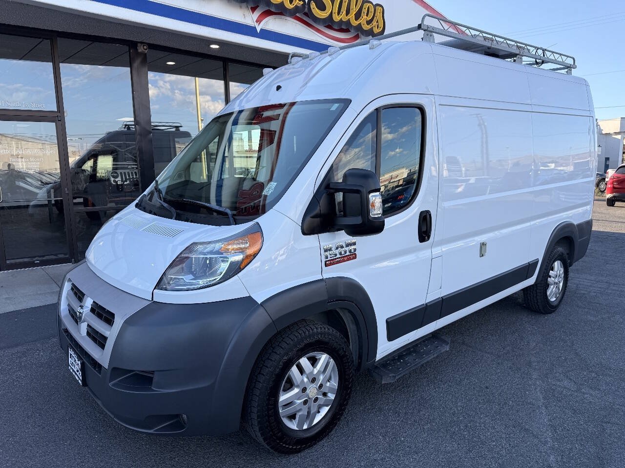 Used 2014 RAM ProMaster 1500 w/ Premium Appearance Group FWD image 1