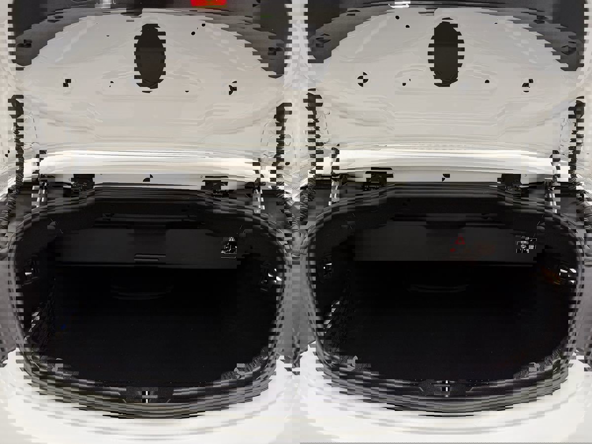 Used 2017 Mercedes-Benz C 300 4MATIC Cabriolet image 40