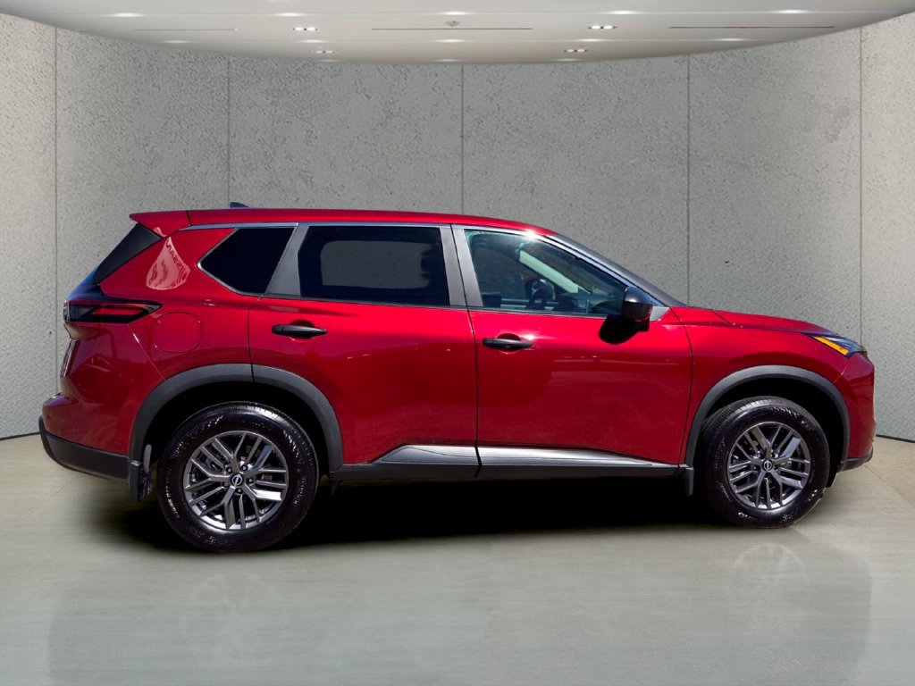 Used 2026 Nissan Rogue S FWD image 6