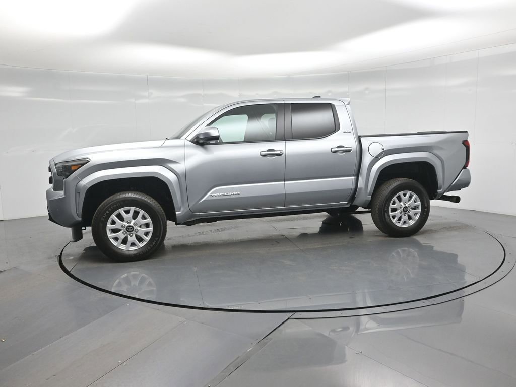 Used 2024 Toyota Tacoma SR5 image 29