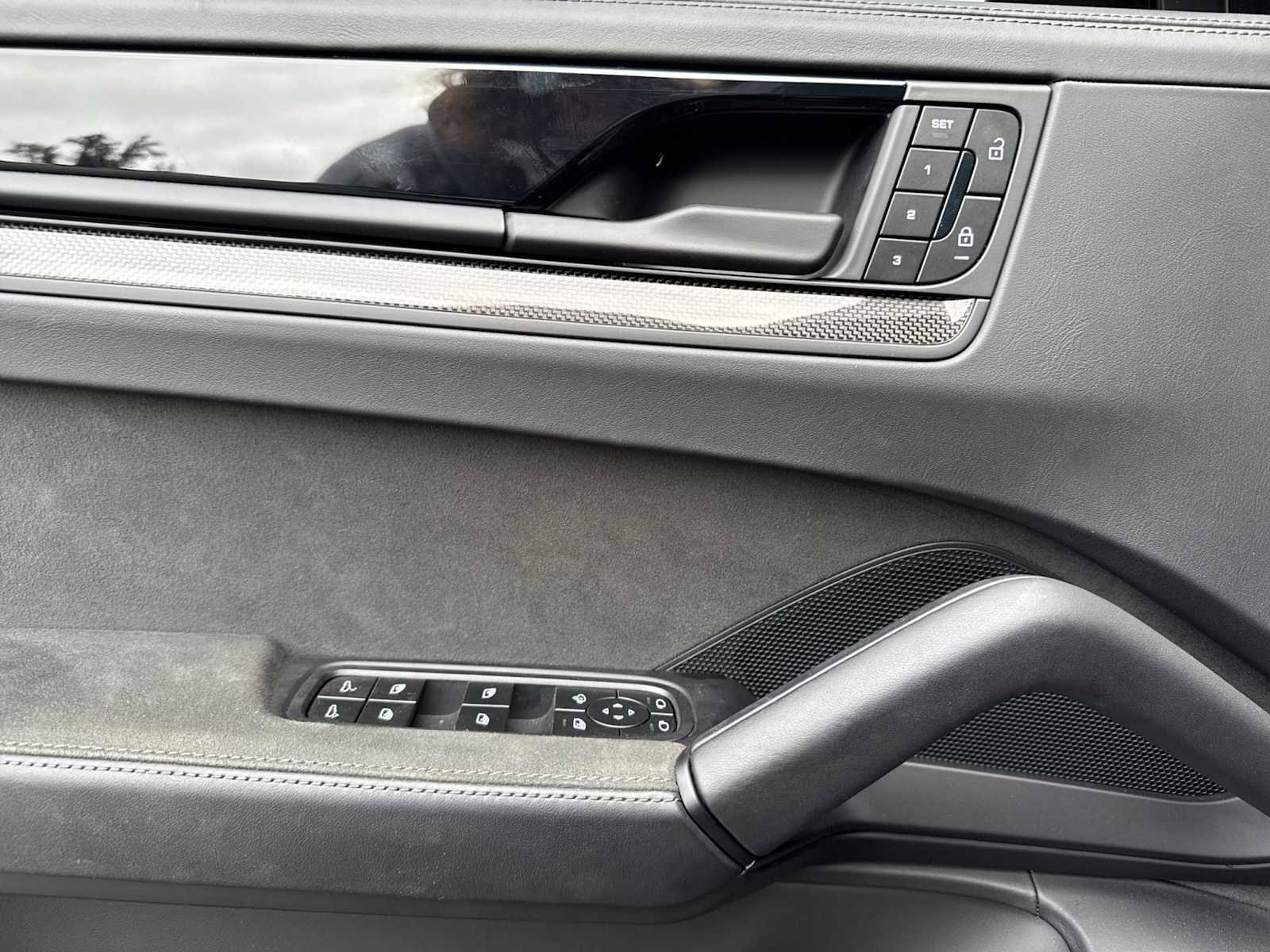 Certified 2025 Porsche Cayenne GTS image 12