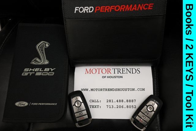 Used 2021 Ford Mustang Shelby GT500 w/ Carbon Fiber Track Pack RWD image 49