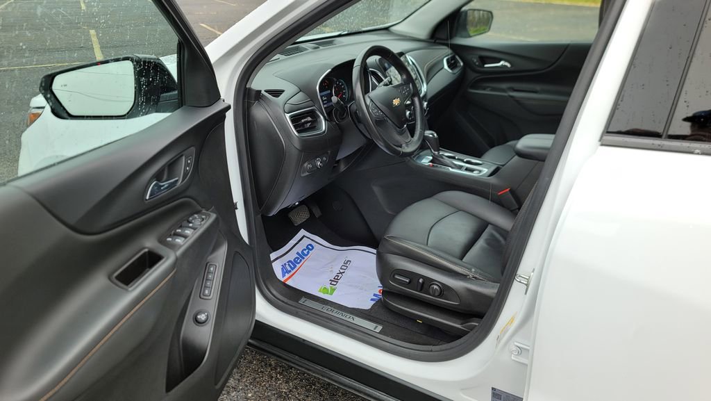 Certified 2021 Chevrolet Equinox Premier w/ Redline Edition image 18