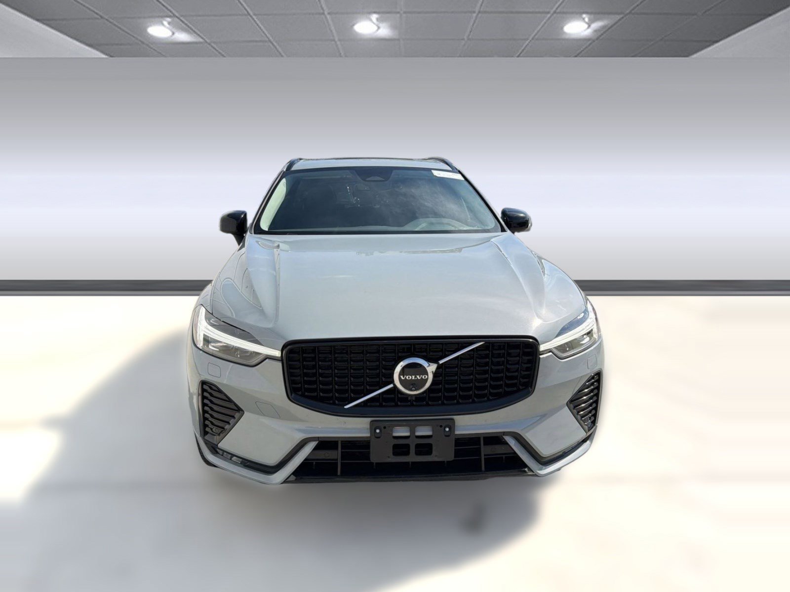 Certified 2025 Volvo XC60 B5 Plus image 6