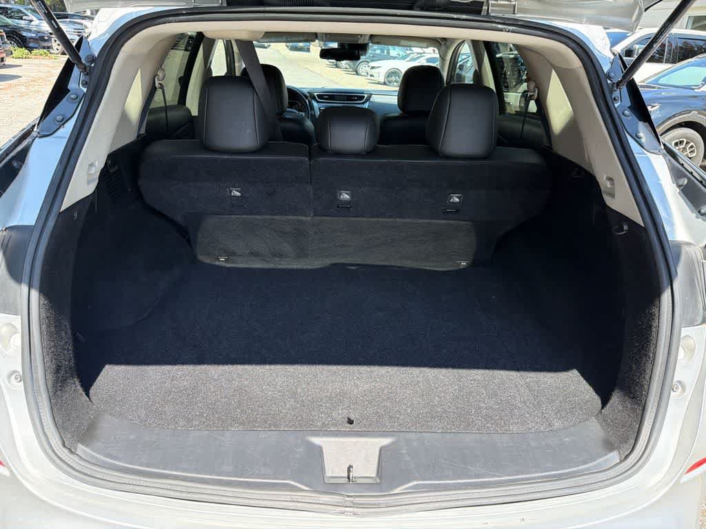 Used 2023 Nissan Murano SV AWD/4WD image 16