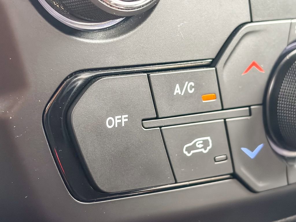 Used 2018 Jeep Renegade Trailhawk image 33