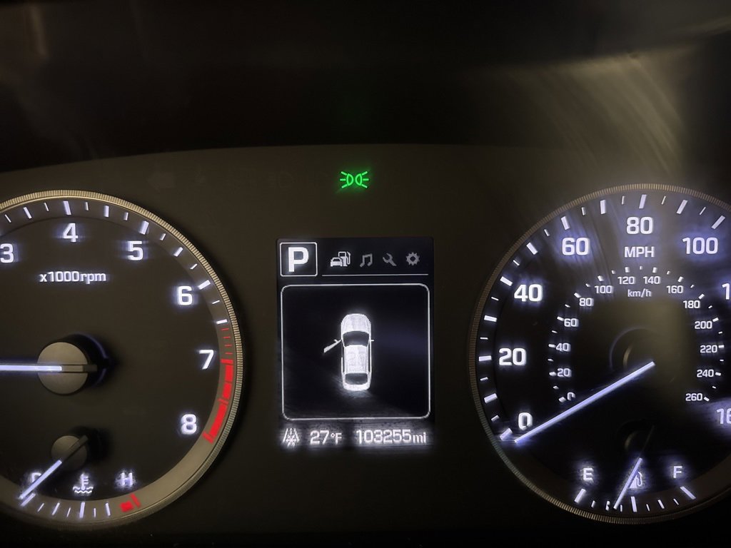 Used 2015 Hyundai Sonata SE w/ Option Group 09 image 11