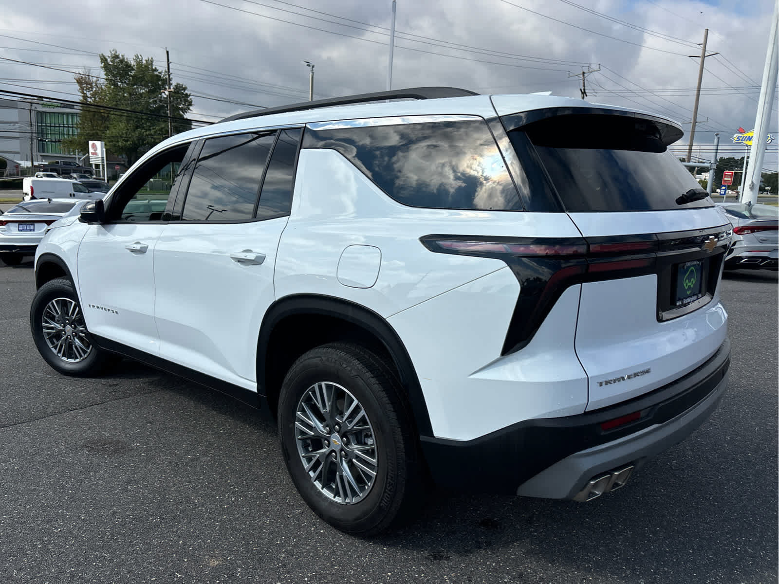 Certified 2026 Chevrolet Traverse LT w/ Driver Confidence Package FWD image 28