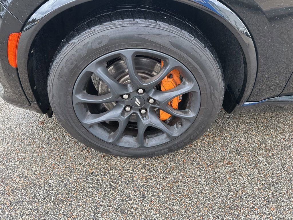 Used 2023 Dodge Durango R/T w/ Hemi Orange Plus Package image 9