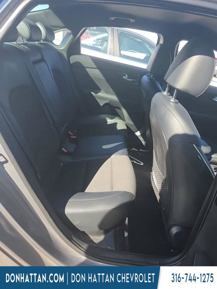 Used 2023 Kia Forte GT-Line FWD image 8