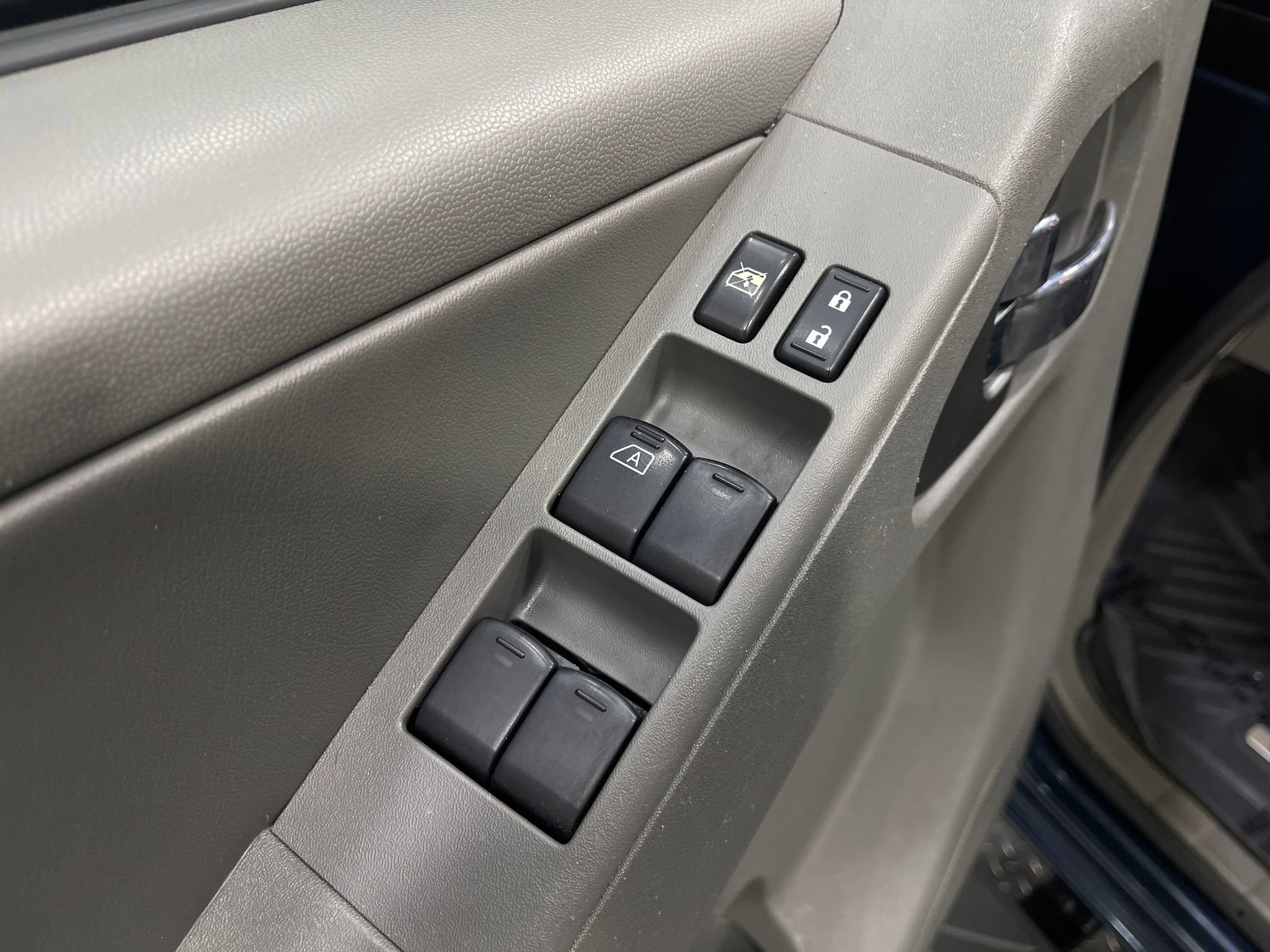 Used 2019 Nissan Frontier SL image 15