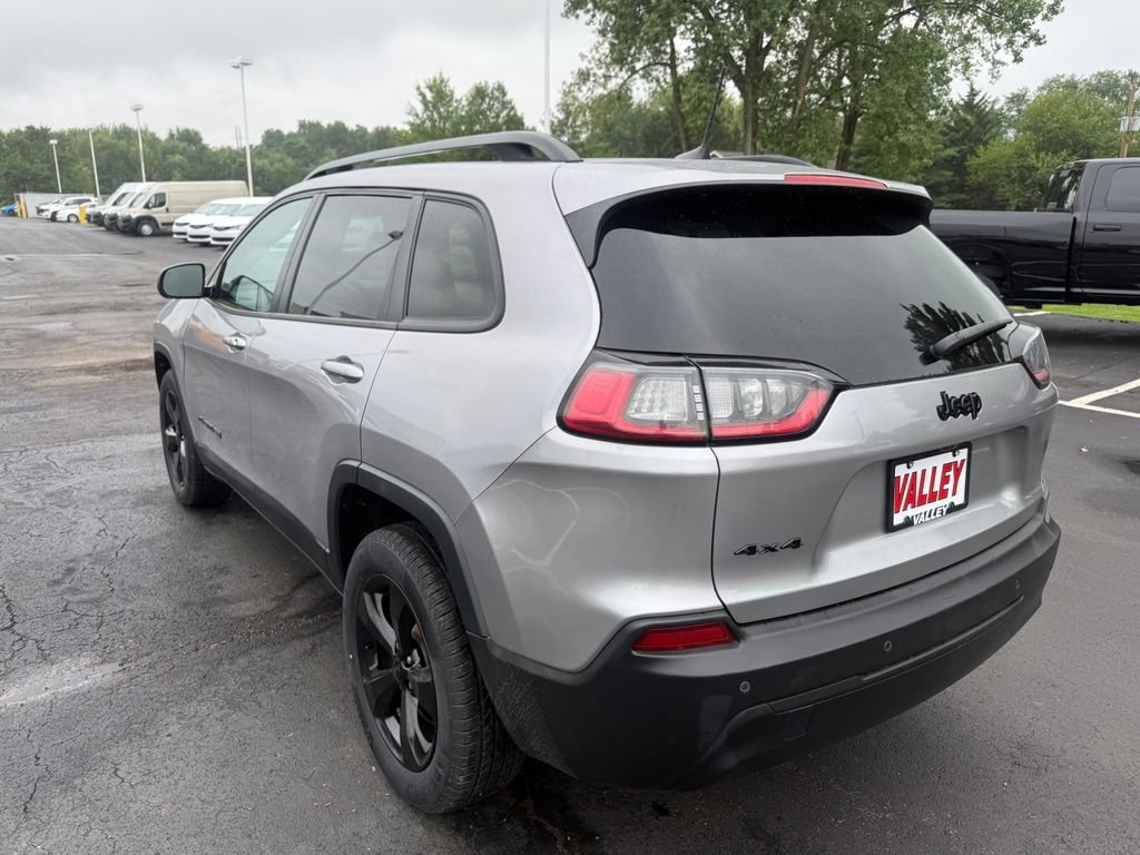 Used 2021 Jeep Cherokee Latitude Plus AWD/4WD image 6