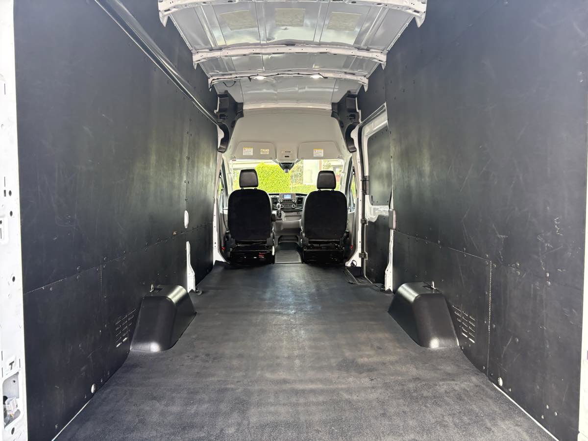 Used 2023 Ford Transit 250 148 High Roof Extended w/ Load Area Protection Package RWD image 32