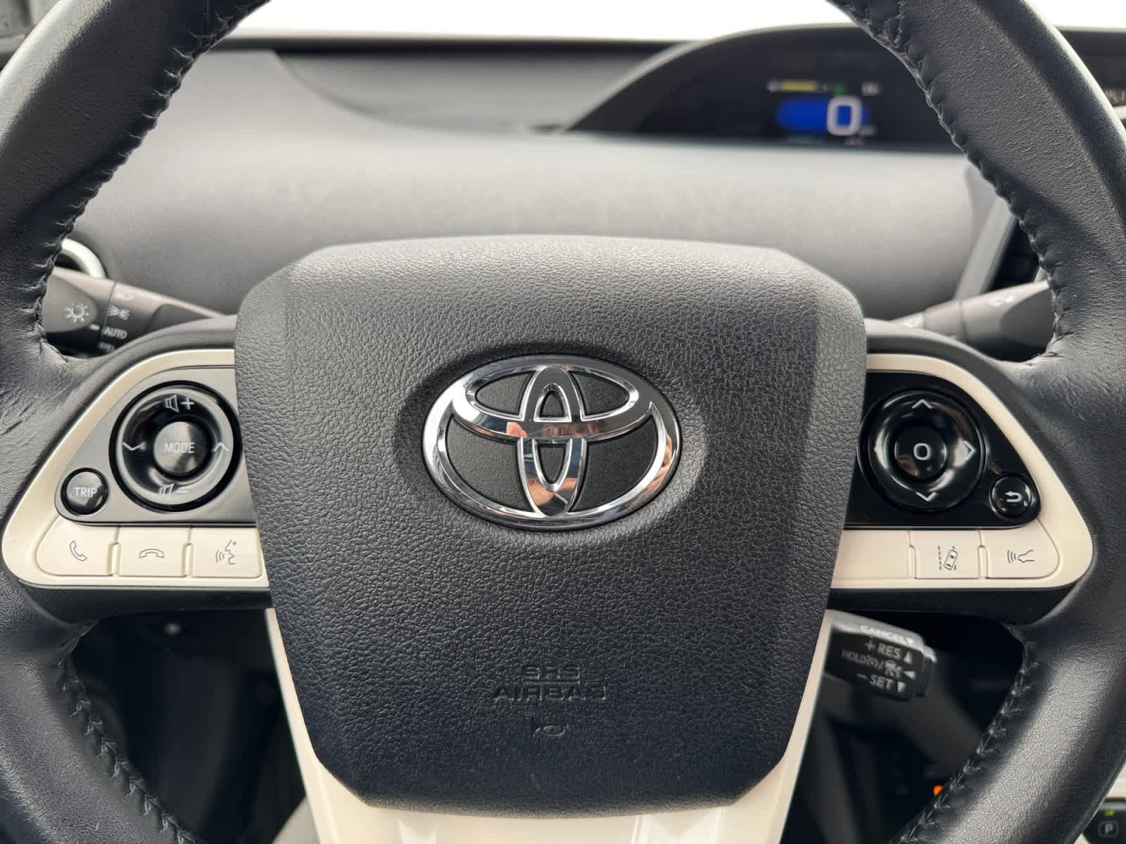 Used 2018 Toyota Prius Prime Premium FWD image 18
