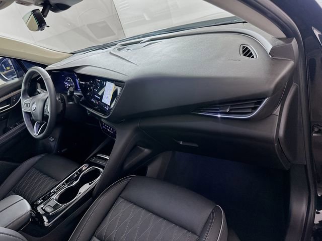 Used 2023 Buick Envision Avenir image 29
