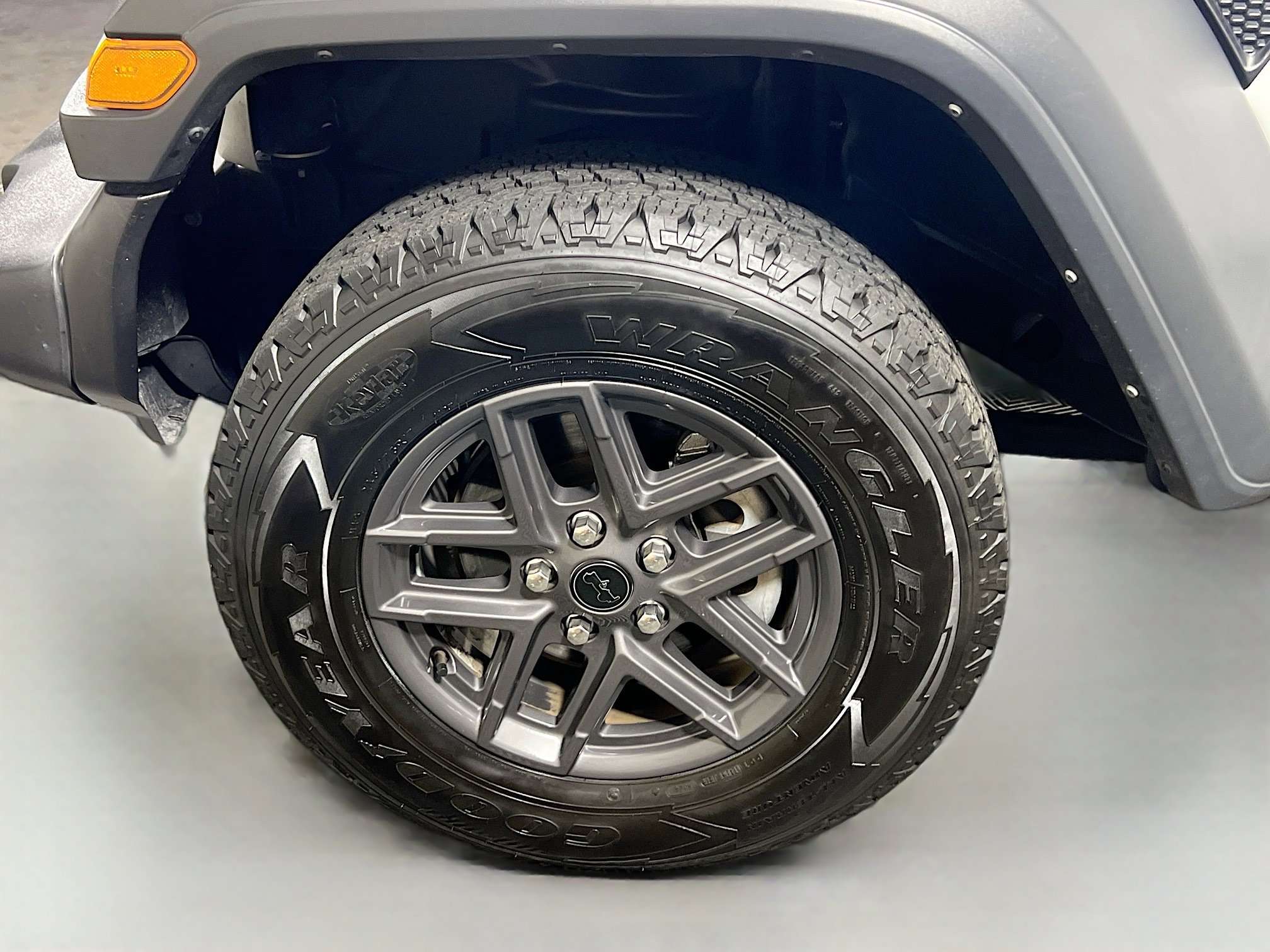 Used 2024 Jeep Wrangler Sport S AWD/4WD image 12