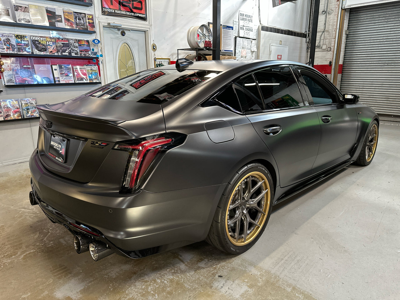 Used 2023 Cadillac CT5 V Blackwing w/ LPO, Bronce Accent Package image 5