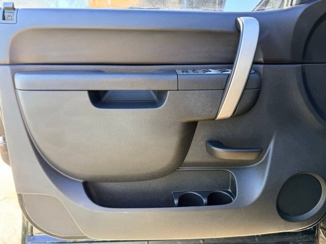Used 2011 Chevrolet Silverado 1500 LT w/ All-Star Edition AWD/4WD image 17