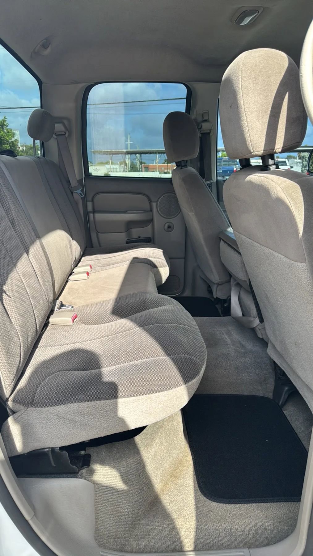 Used 2004 Dodge Ram 1500 Truck SLT image 20