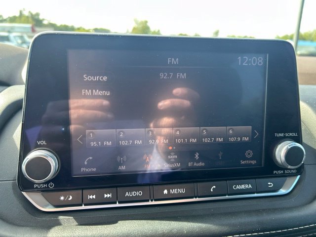 Used 2021 Nissan Rogue SV FWD image 25