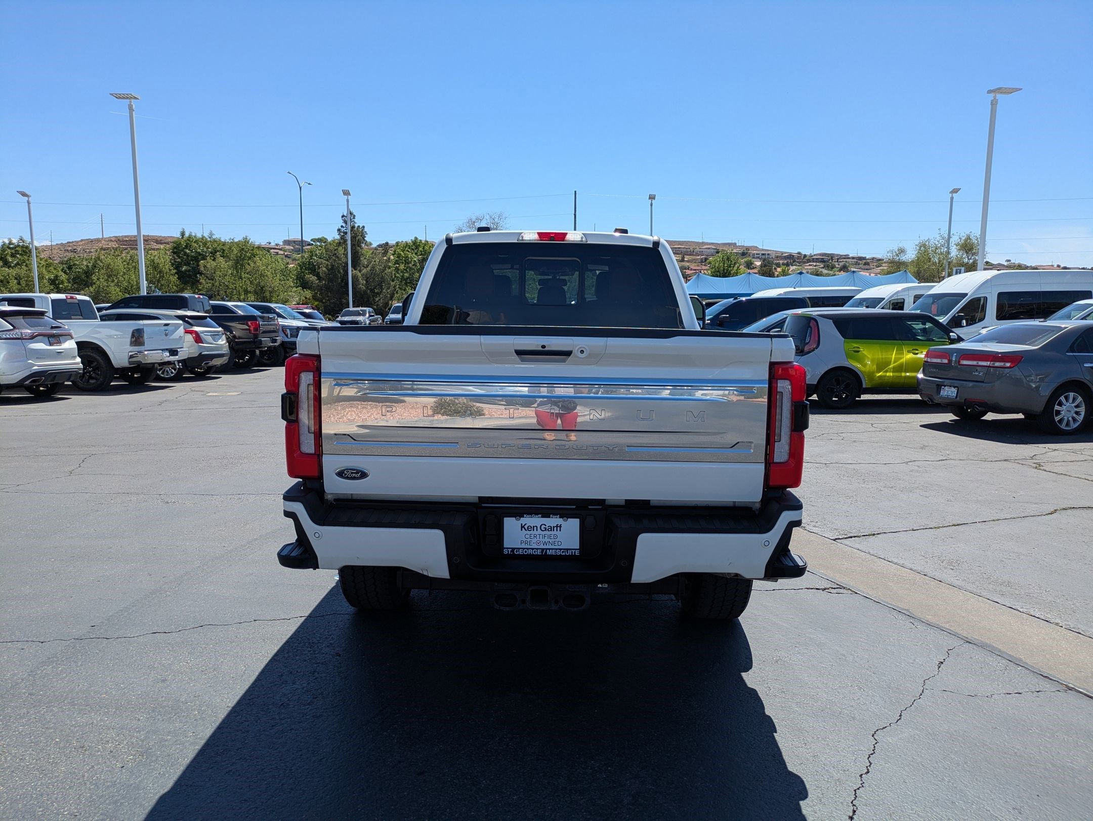 Used 2023 Ford F250 Platinum w/ FX4 Off-Road Package image 6