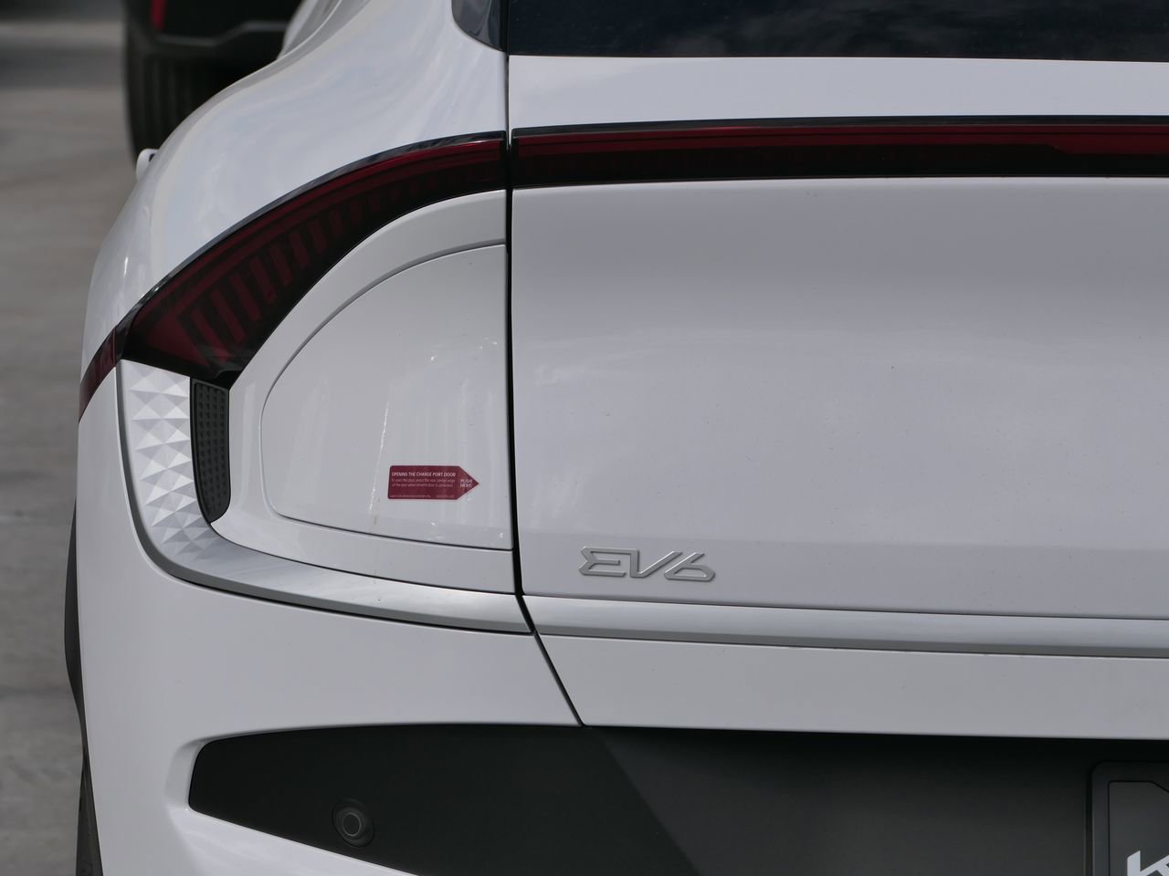 New 2025 Kia EV6 Light w/ Light LR Technology Package image 5