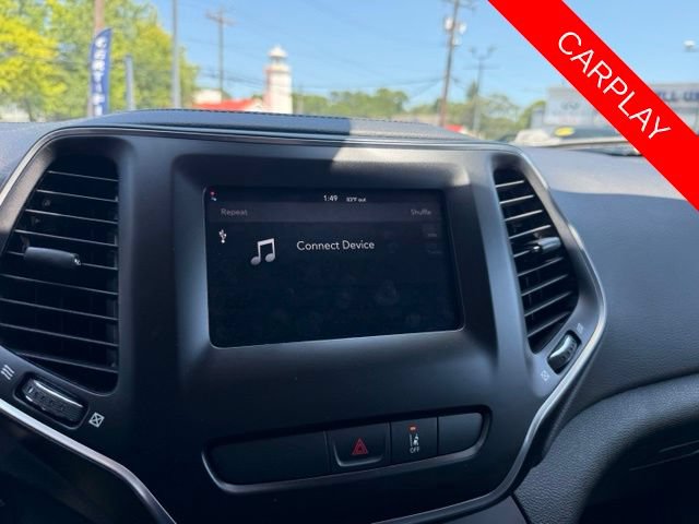 Used 2021 Jeep Cherokee Latitude AWD/4WD image 36