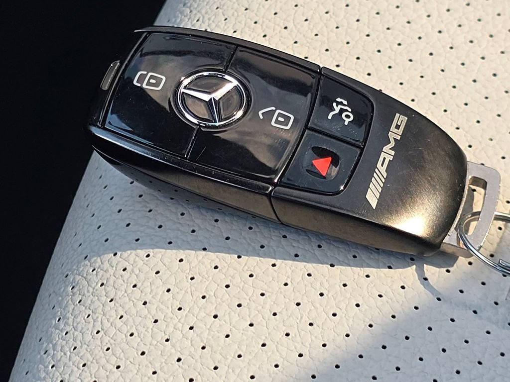 Used 2022 Mercedes-Benz CLA 35 AMG 4MATIC image 34