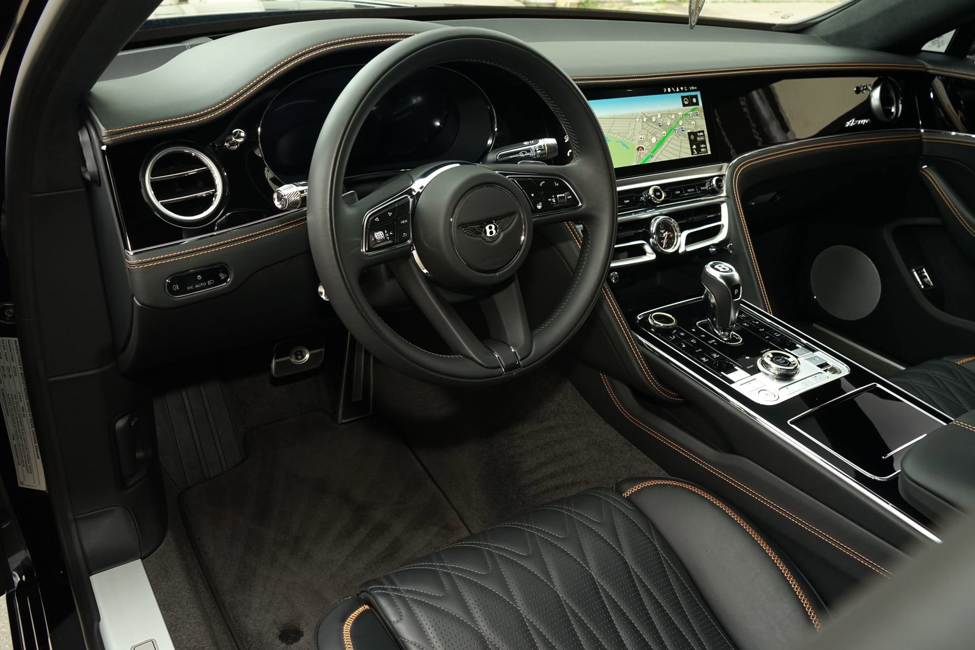 Used 2026 Bentley Flying Spur Azure image 8