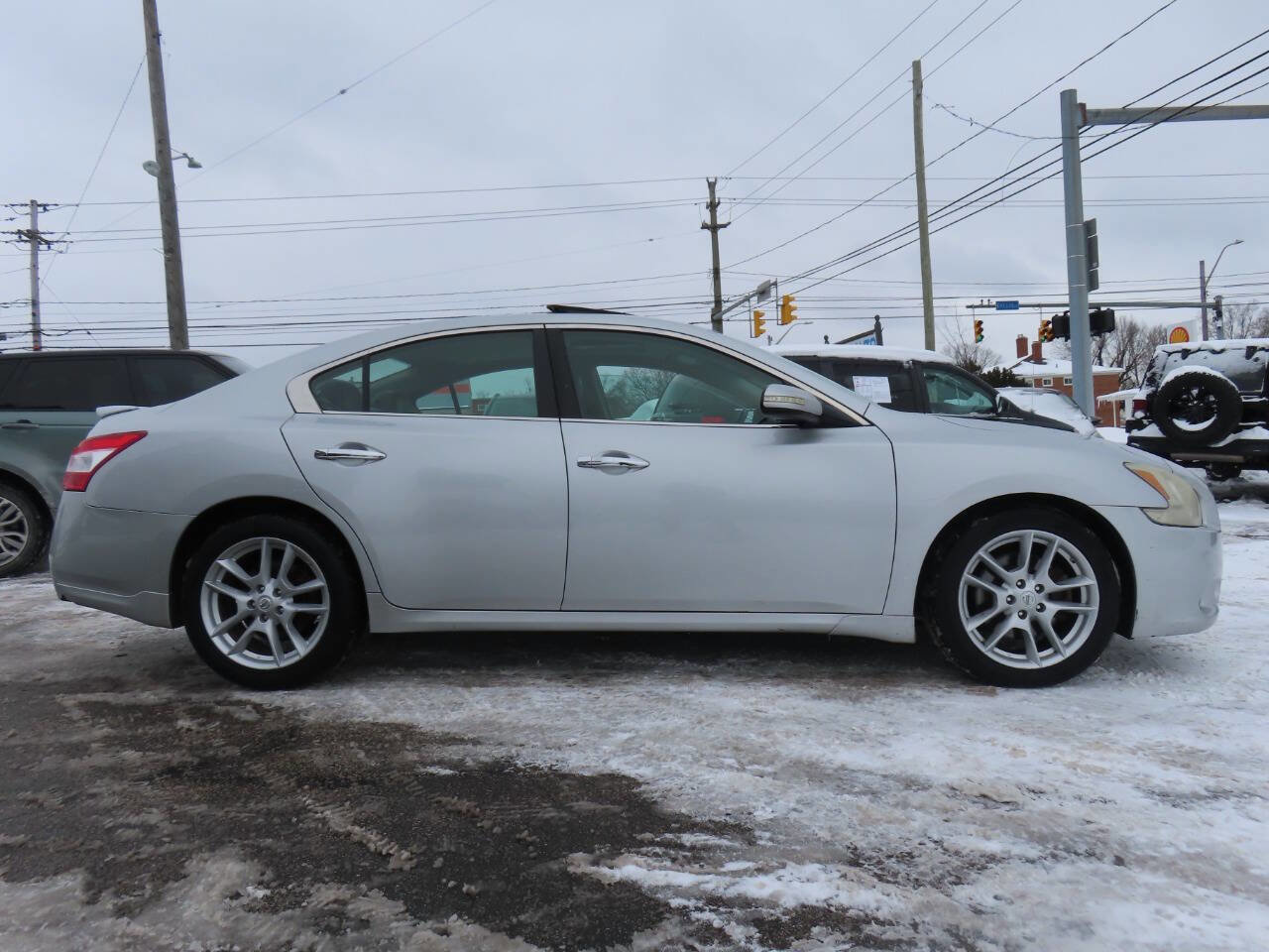 Used 2011 Nissan Maxima 3.5 SV w/ Monitor Pkg image 6