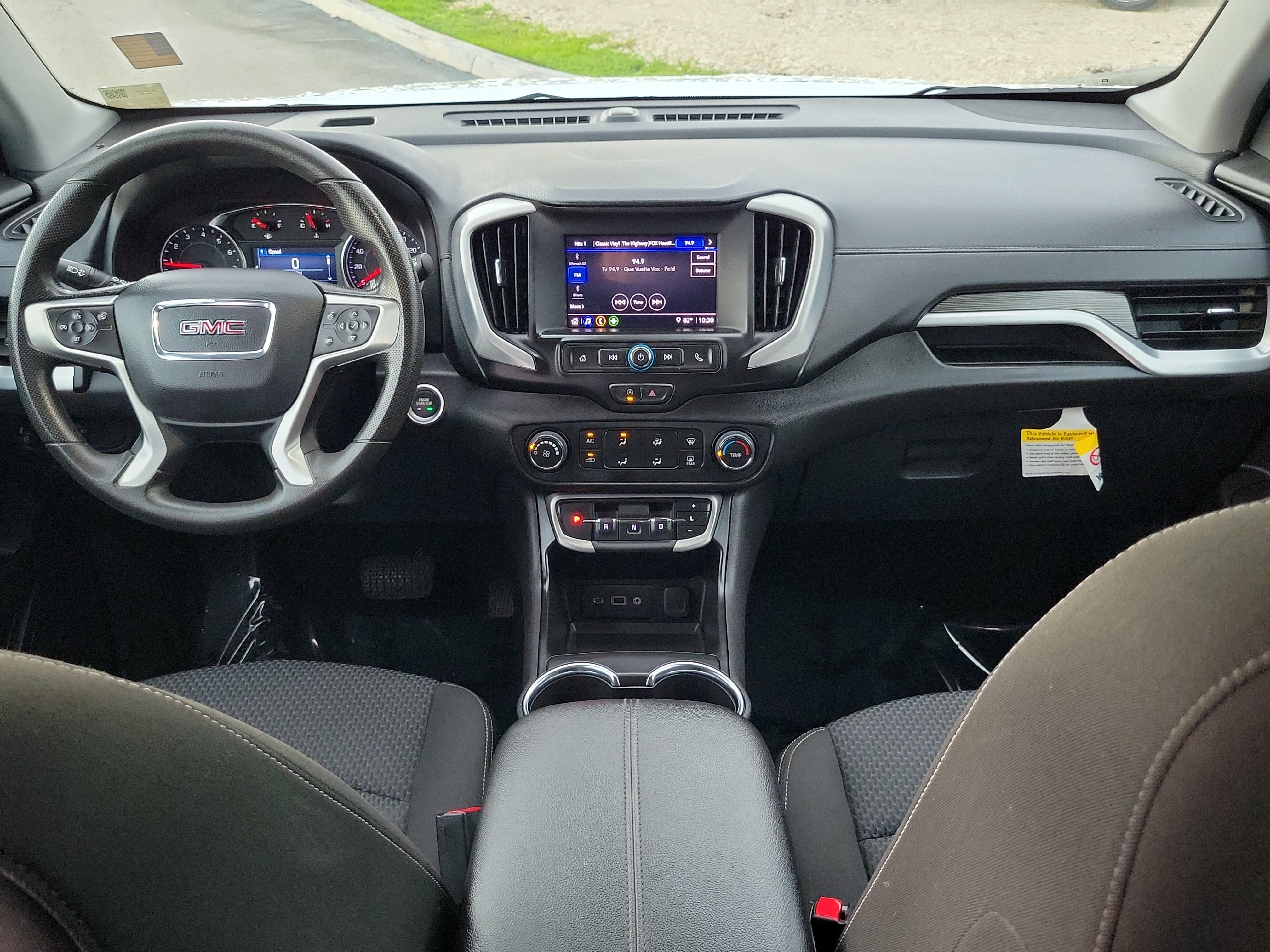 Used 2024 GMC Terrain SLE FWD image 16