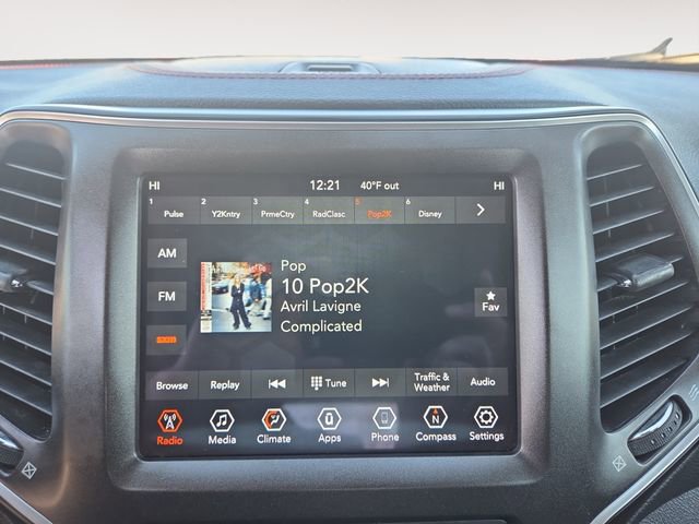 Used 2019 Jeep Cherokee Trailhawk image 22