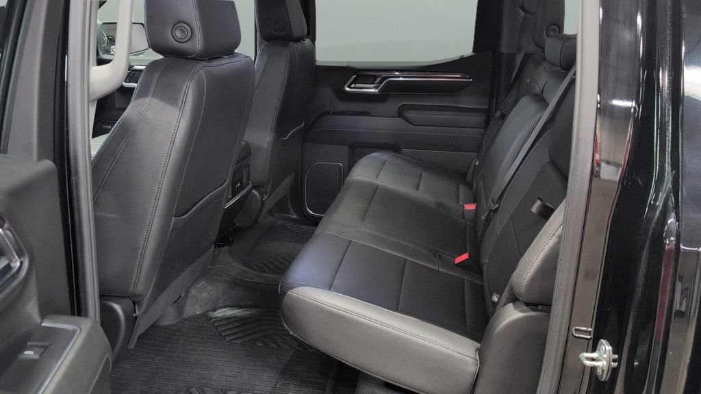 Used 2024 Chevrolet Silverado 1500 LTZ AWD/4WD image 17