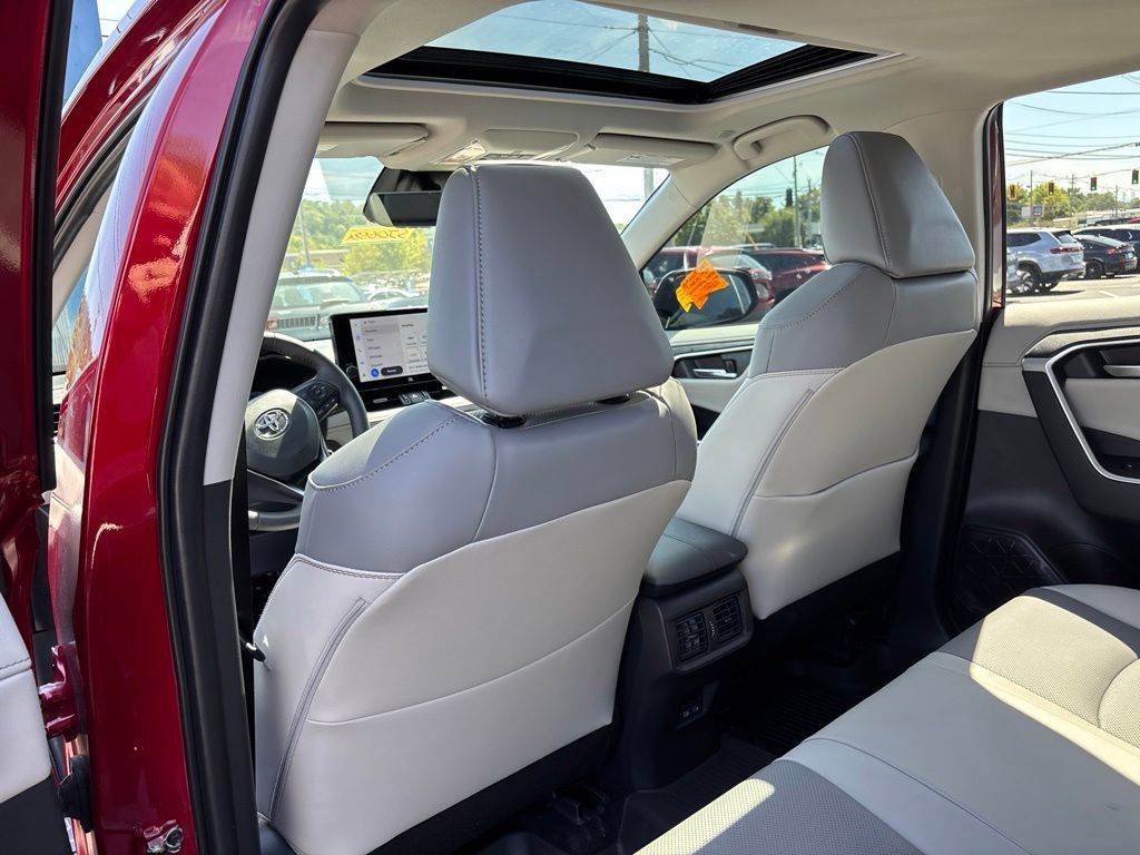 Used 2025 Toyota RAV4 Limited w/ Weather Package AWD/4WD image 29