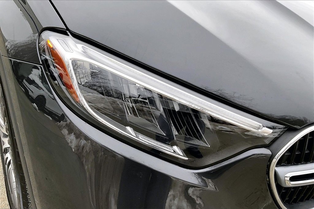 Used 2023 Mercedes-Benz GLC 300 4MATIC image 31