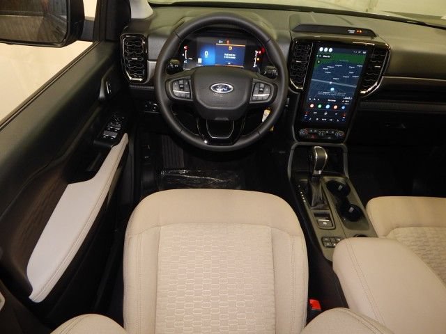 Used 2024 Ford Ranger XLT w/ Technology Package RWD image 13