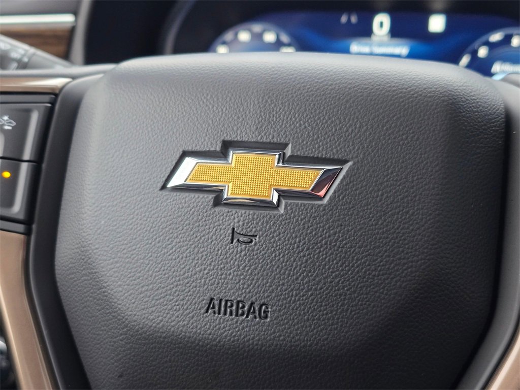 Used 2022 Chevrolet Suburban High Country image 33