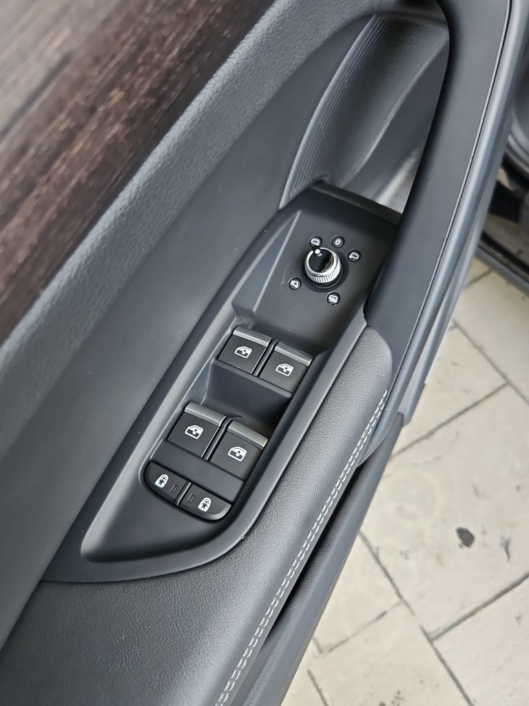 Used 2023 Audi Q5 2.0T Premium Plus w/ Premium Plus Package AWD/4WD image 27