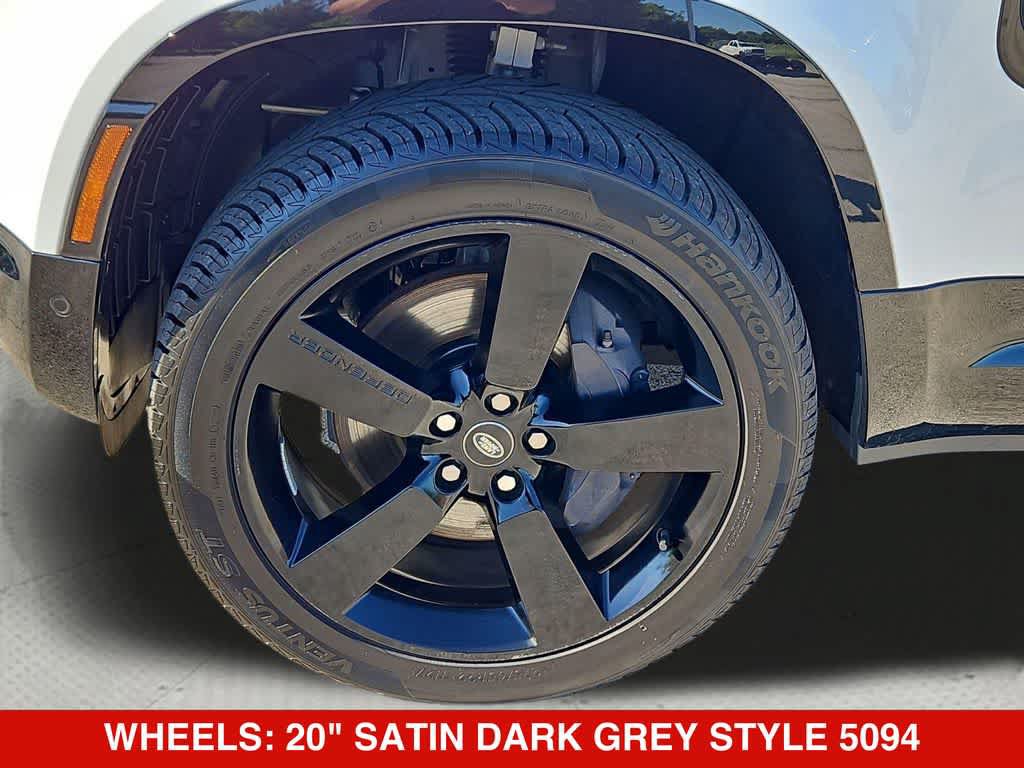 Used 2024 Land Rover Defender 130 X-Dynamic SE AWD/4WD image 13