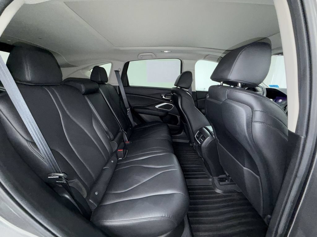Used 2024 Acura RDX SH-AWD image 18