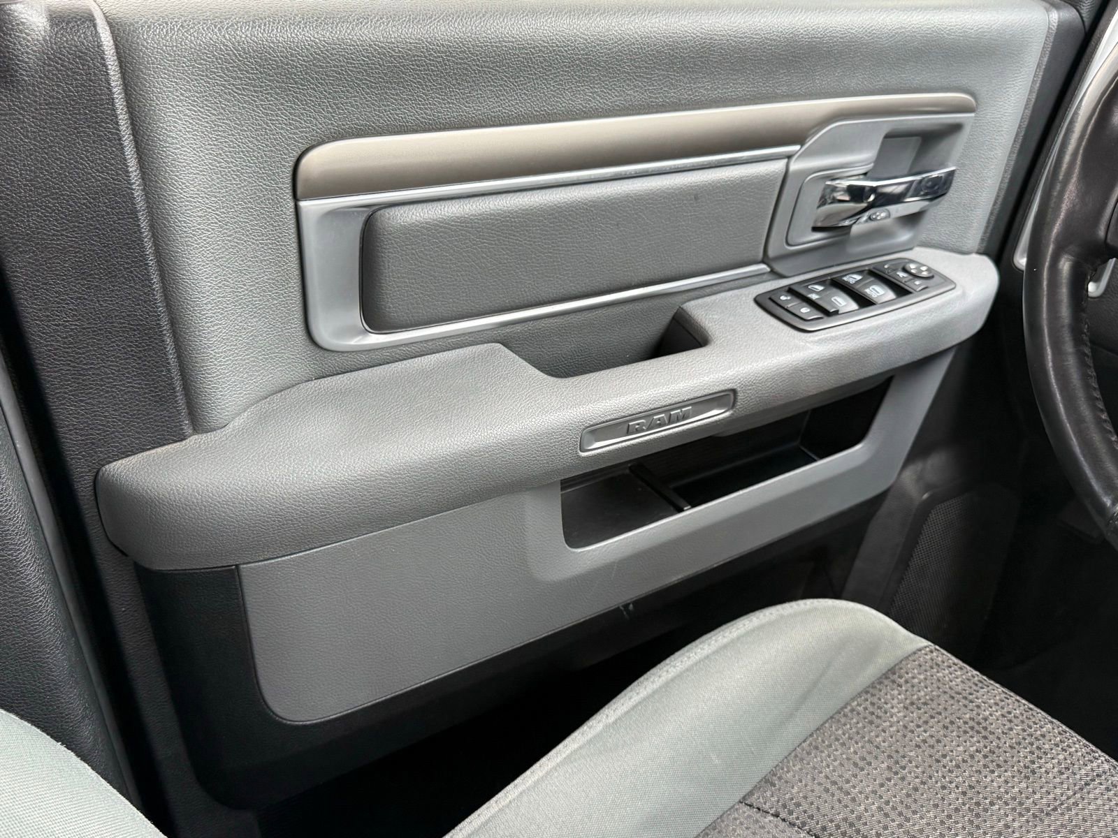 Used 2015 RAM 1500 Big Horn image 33