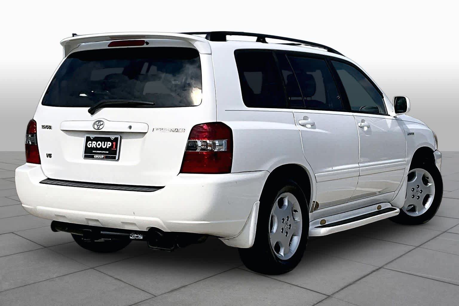Used 2004 Toyota Highlander Limited FWD image 12