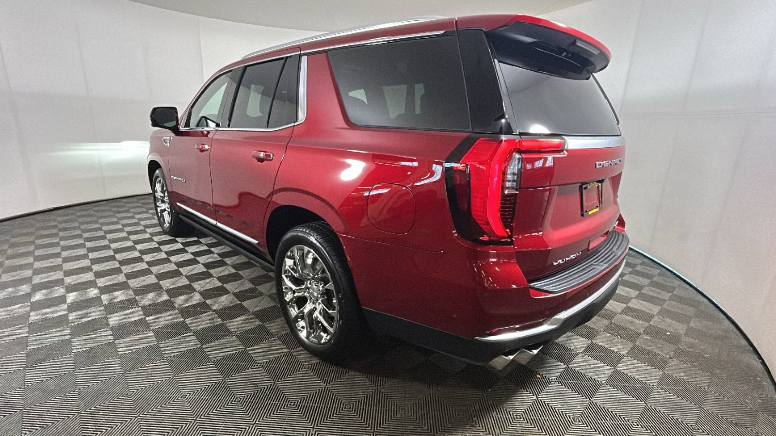New 2026 GMC Yukon Denali w/ Sun & Power Step Package AWD/4WD image 5