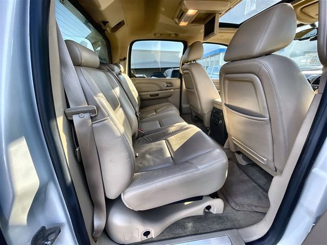 Used 2012 Cadillac Escalade EXT Premium image 26
