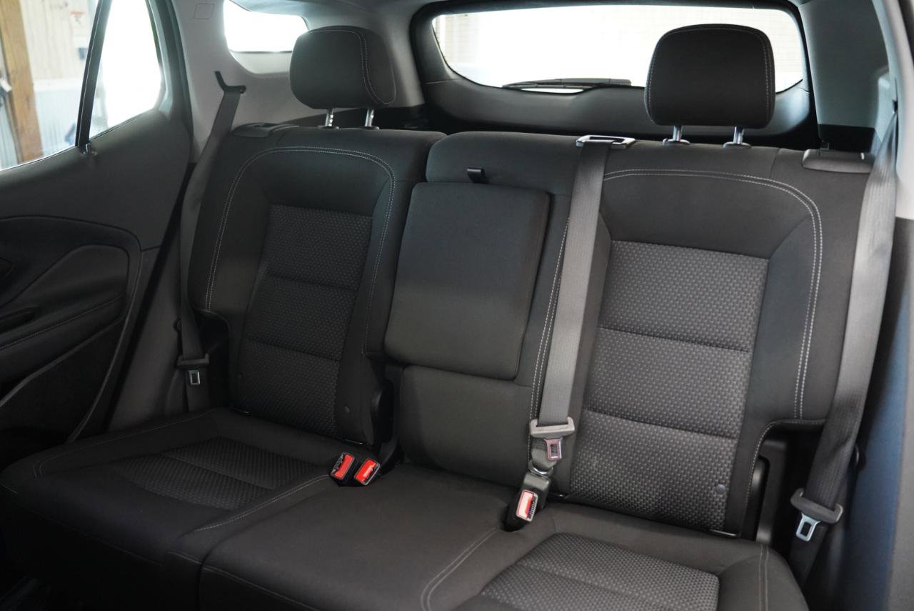 Used 2023 GMC Terrain SLE w/ Driver Convenience Package FWD image 33
