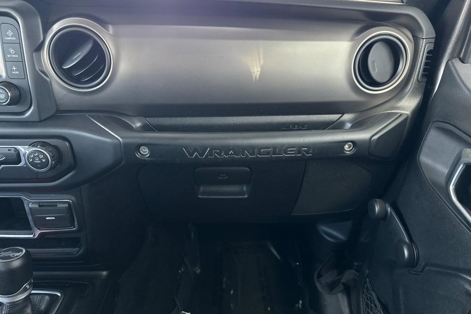 Used 2019 Jeep Wrangler Unlimited Sport AWD/4WD image 28